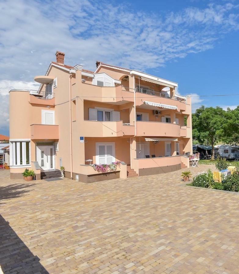 Apartments Medanic - Private Pool Privlaka  Extérieur photo