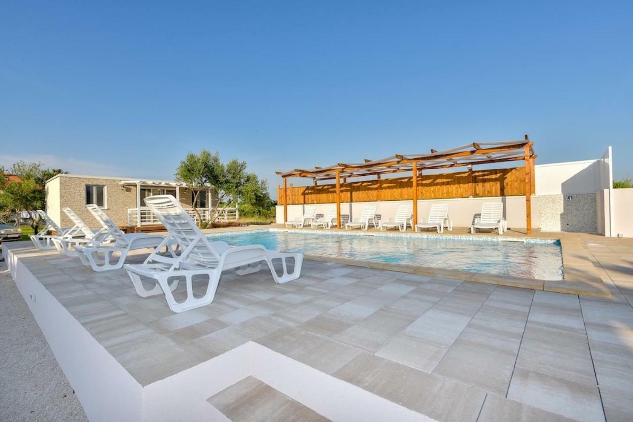 Apartments Medanic - Private Pool Privlaka  Extérieur photo